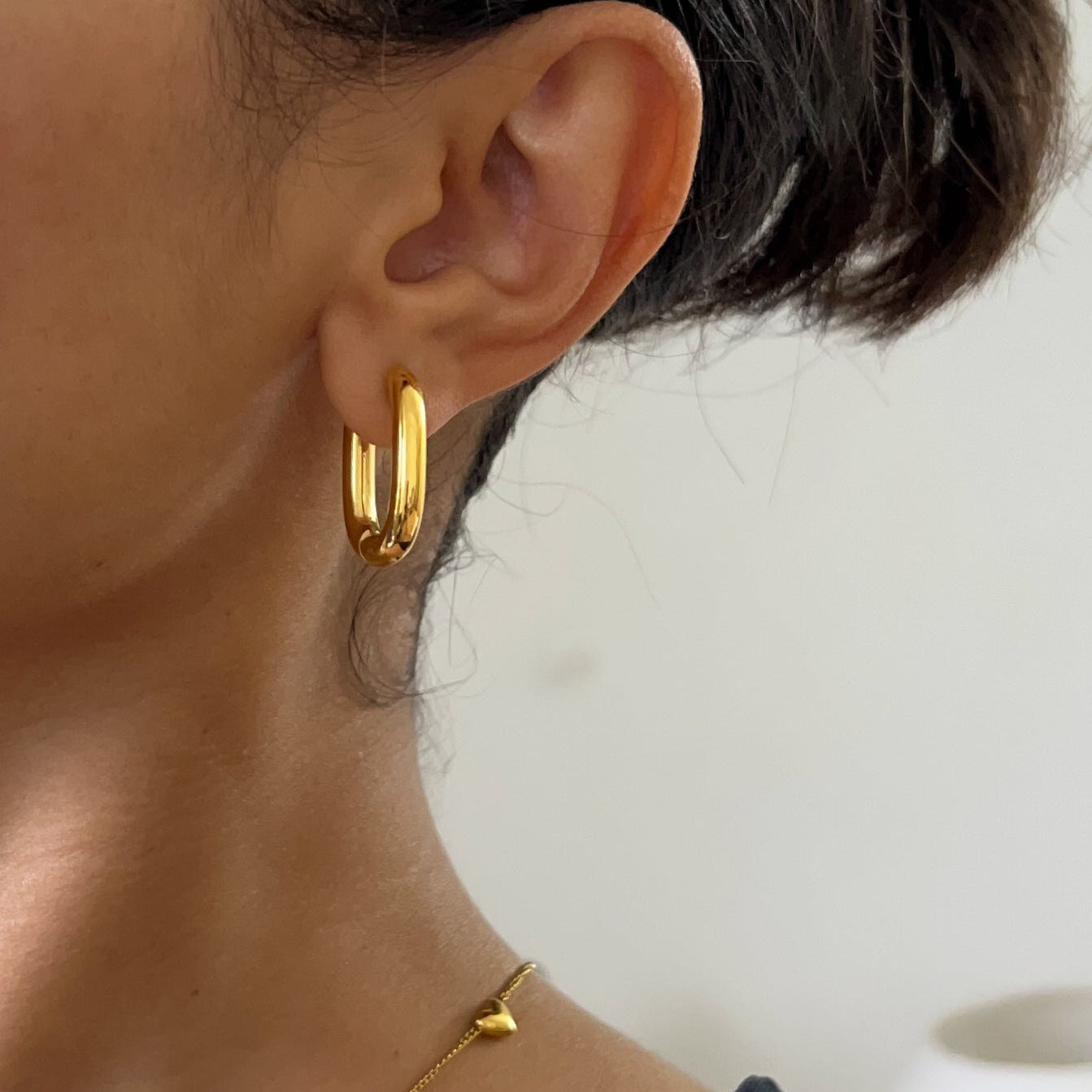 Minimal Lover Hoops