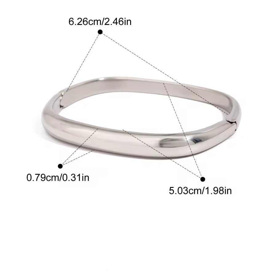 Squoval Bangle