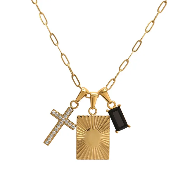 Triple Pendant Necklace