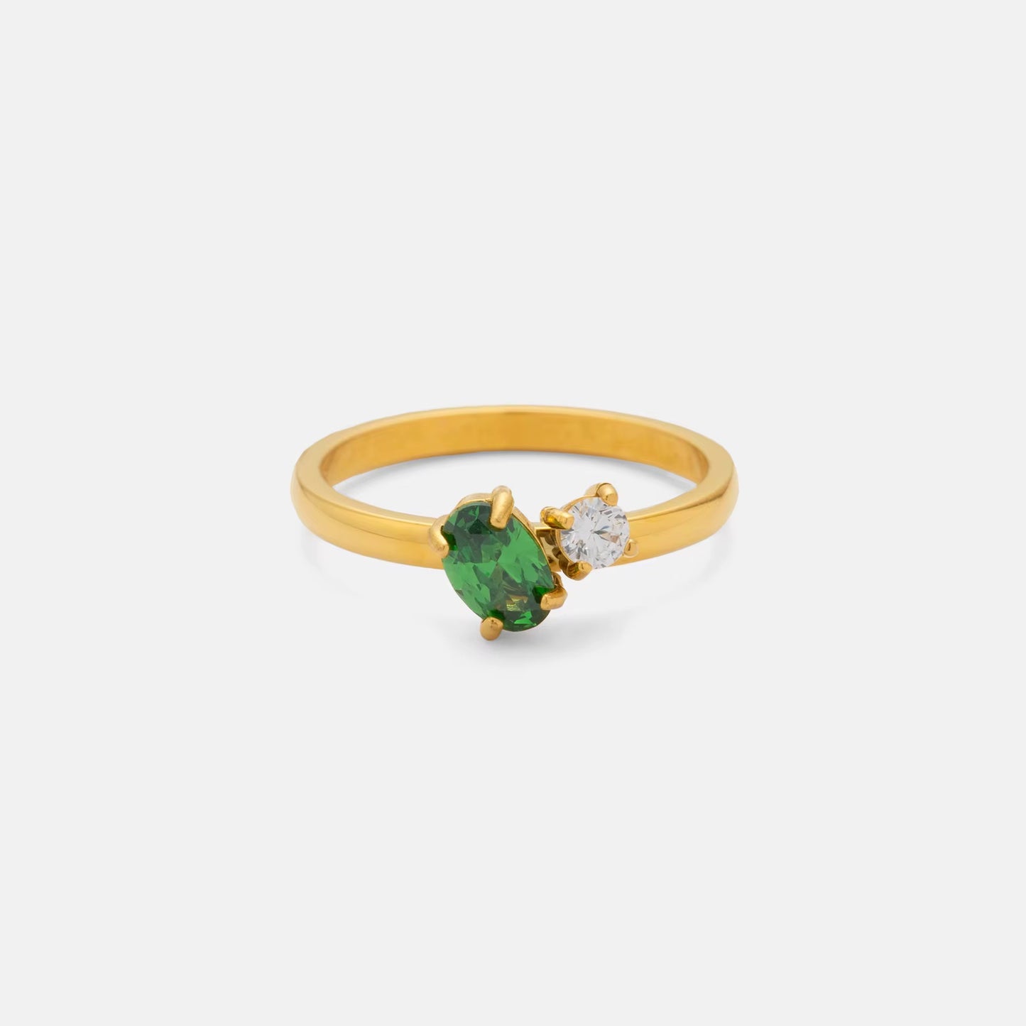 Emerald Glow Ring