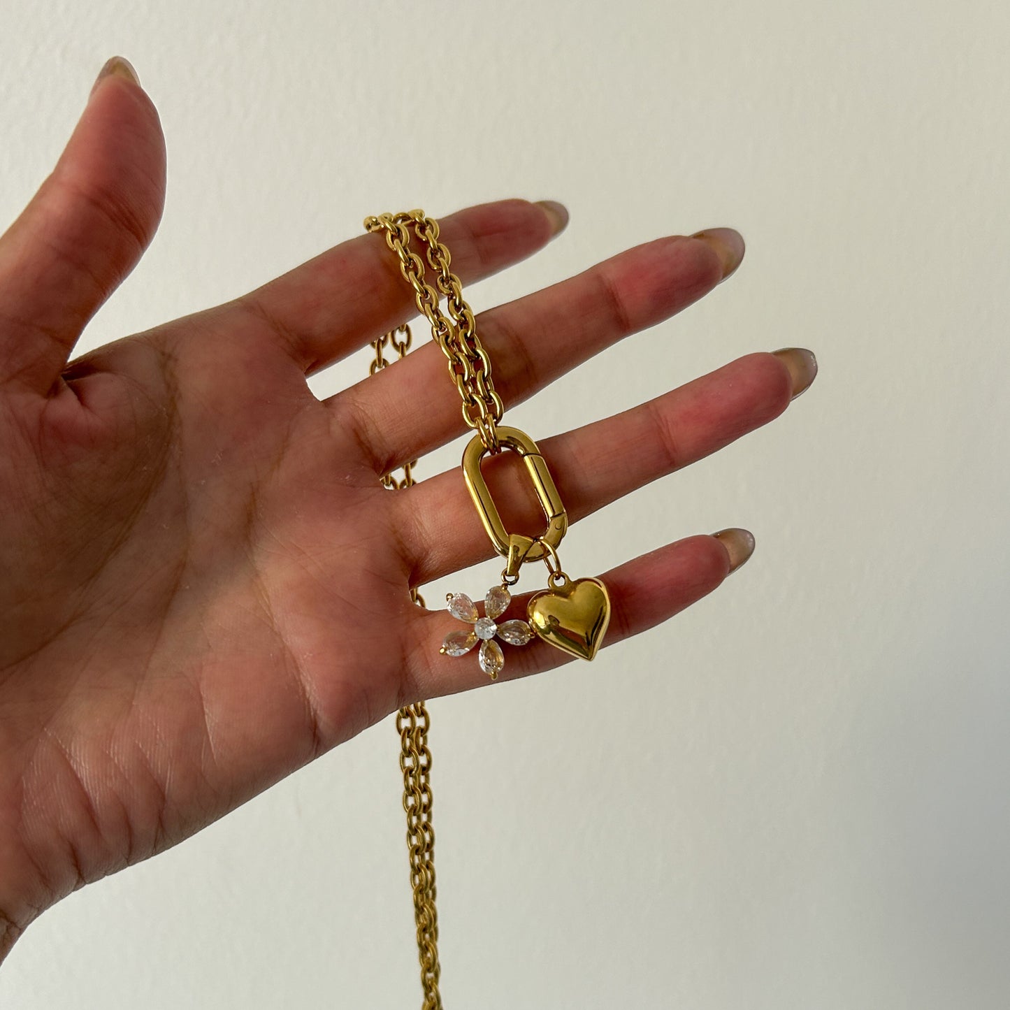 Oval Carabiner Link Chain