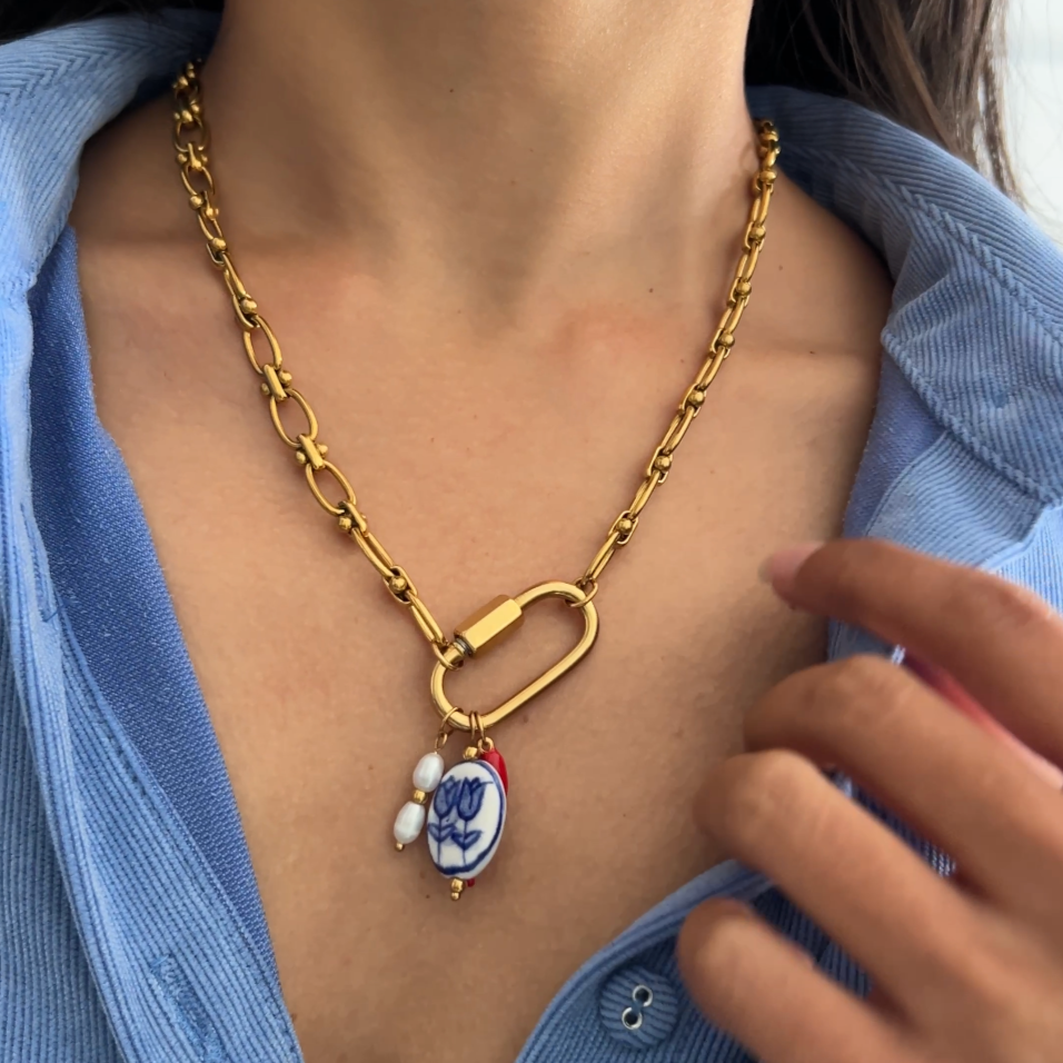 Chubby Carabiner Loop Necklace