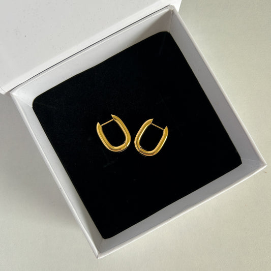 Minimal Lover Hoops