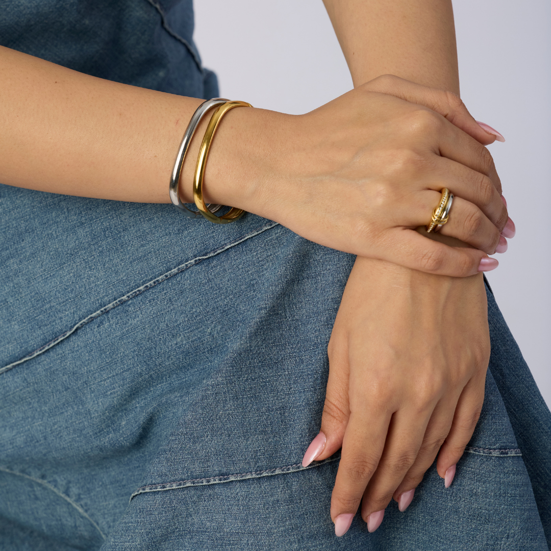 Squoval Bangle