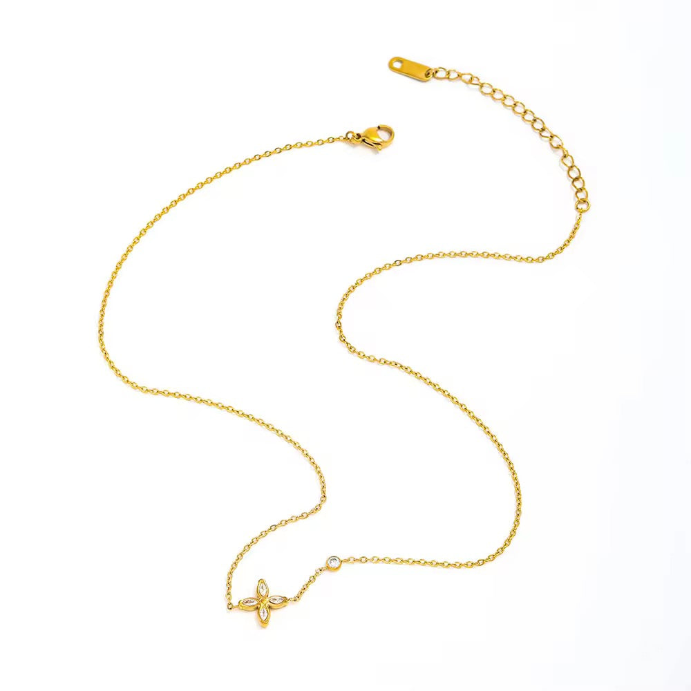 Clover Glow Chain