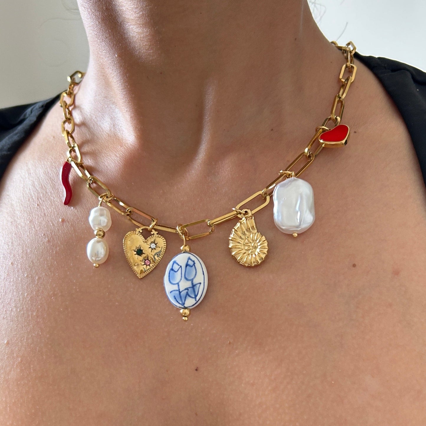 It Girl Charm Necklace