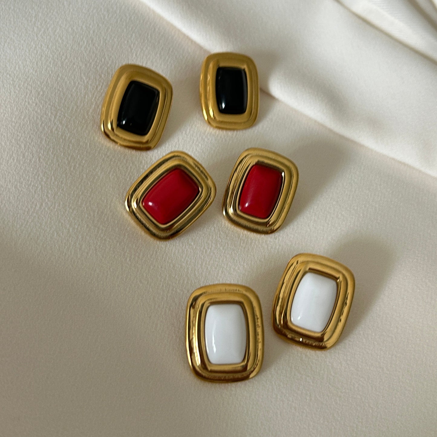 Lola Studs
