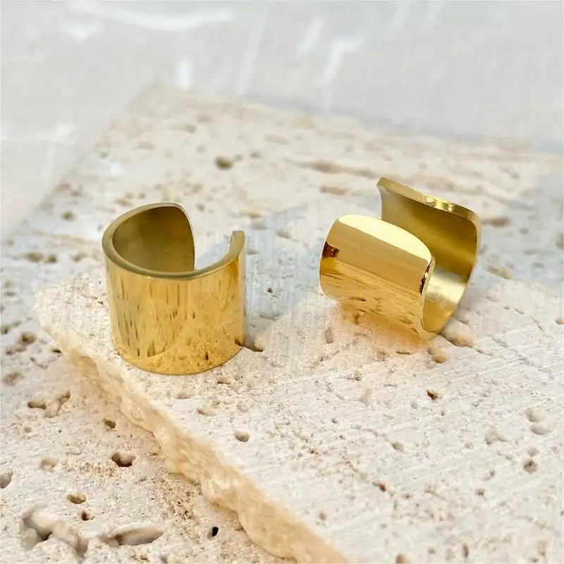 Smooth Earcuff