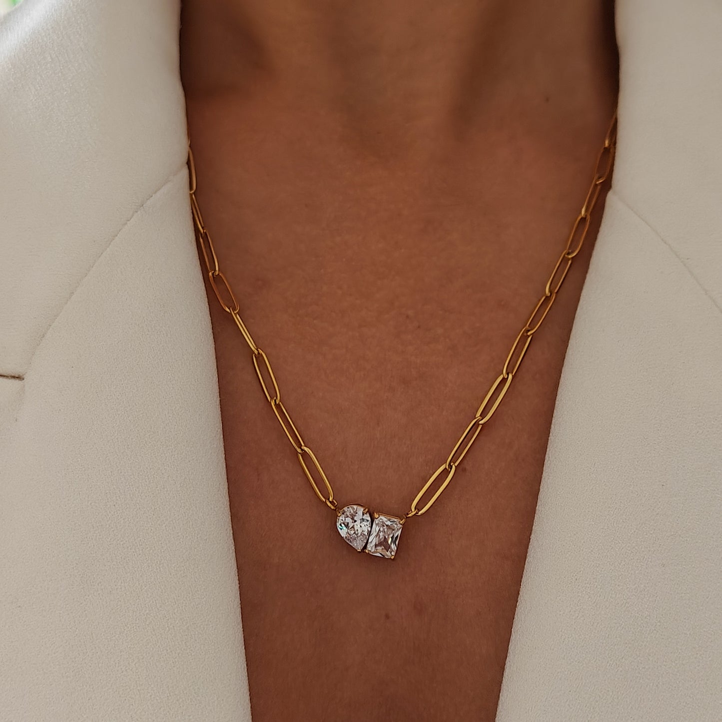 Dazzling Chain