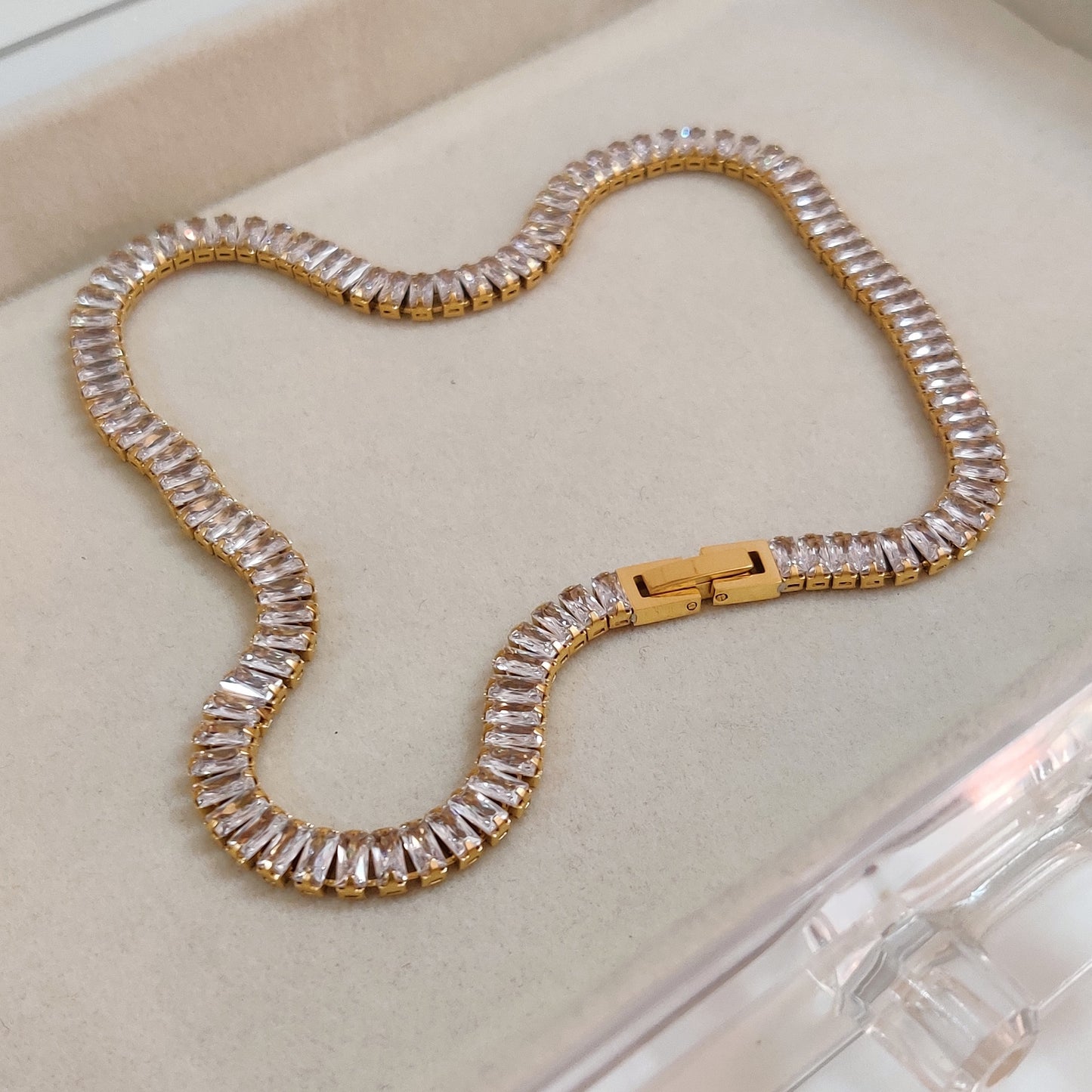 Luna Necklace