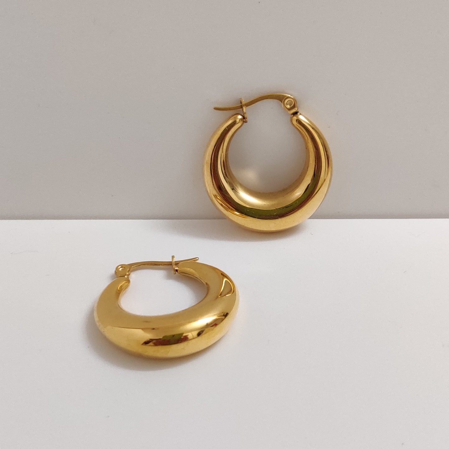 Selene Hoops