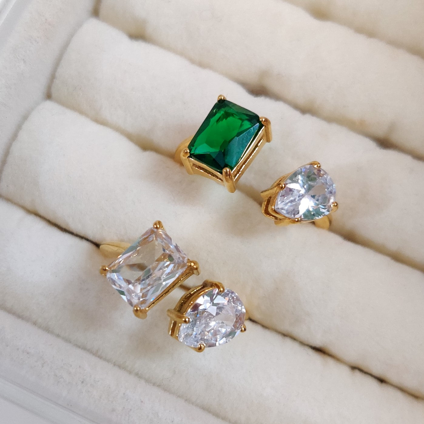 Dazzling Ring