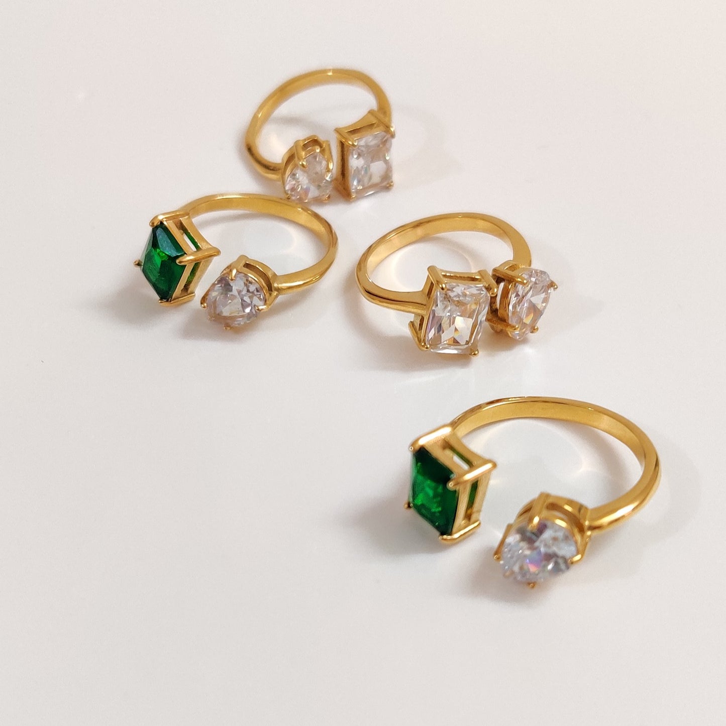 Dazzling Ring