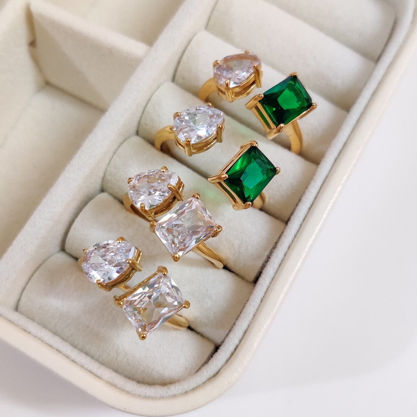 Dazzling Ring
