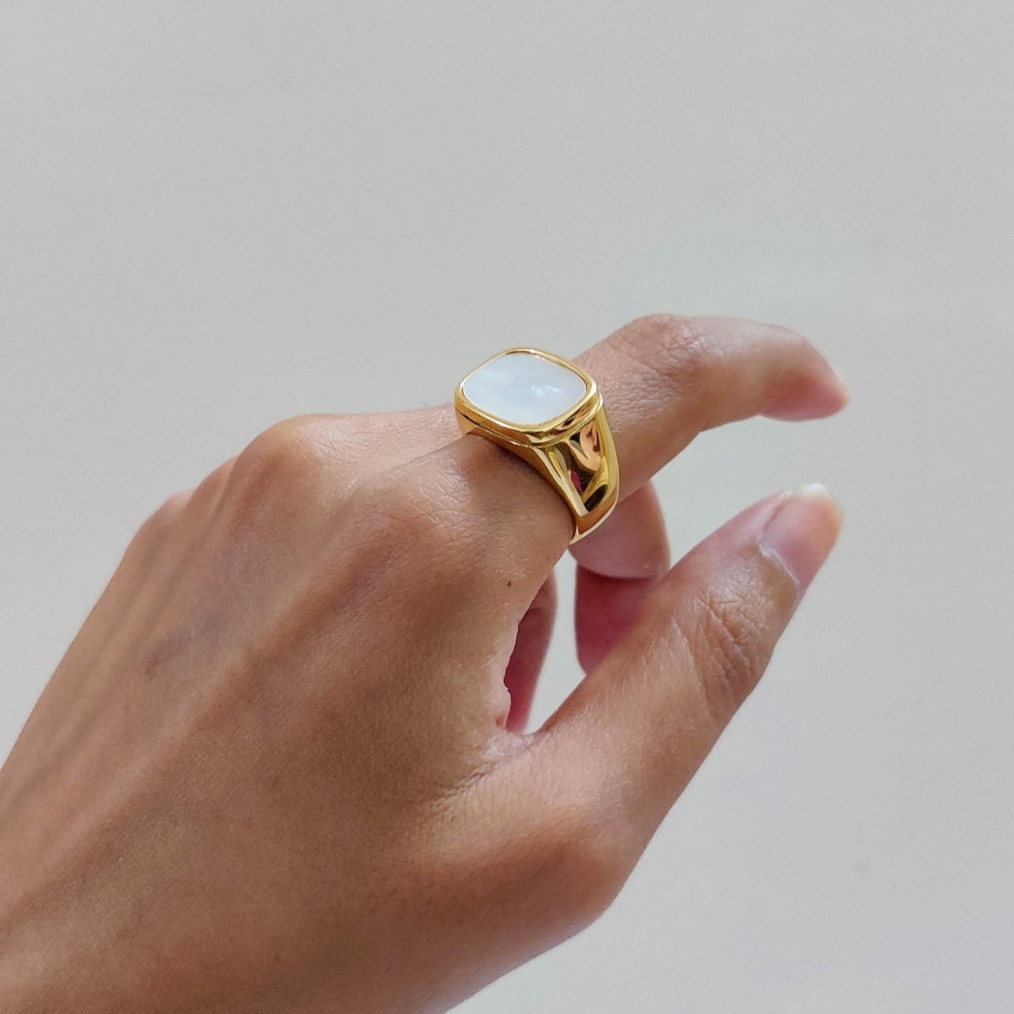 White Shell Ring