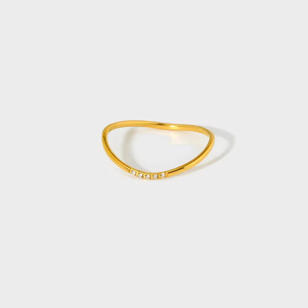 Dainty Curved Ring