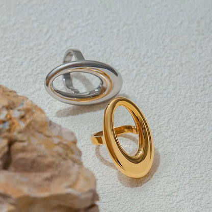 Bold Hollow Ring-Size 7