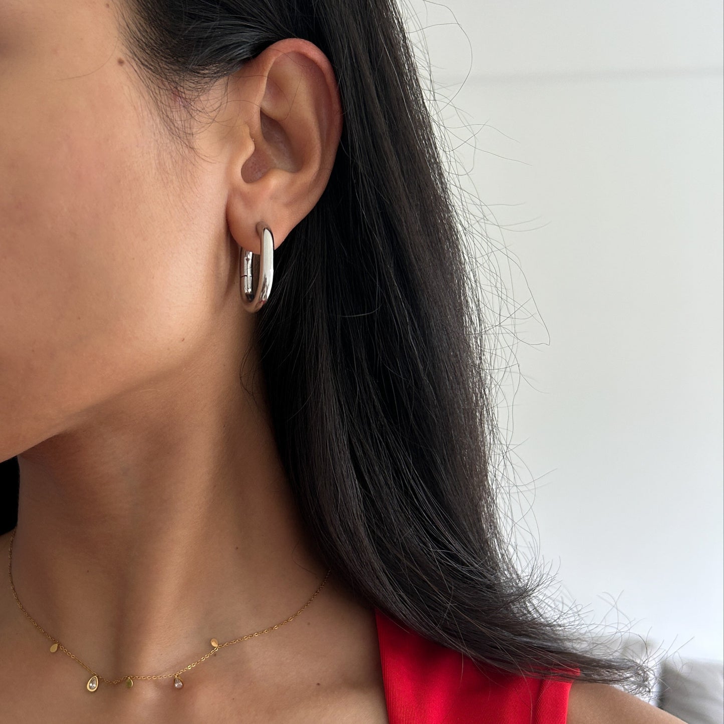 Minimal Oval Hoops-Silver