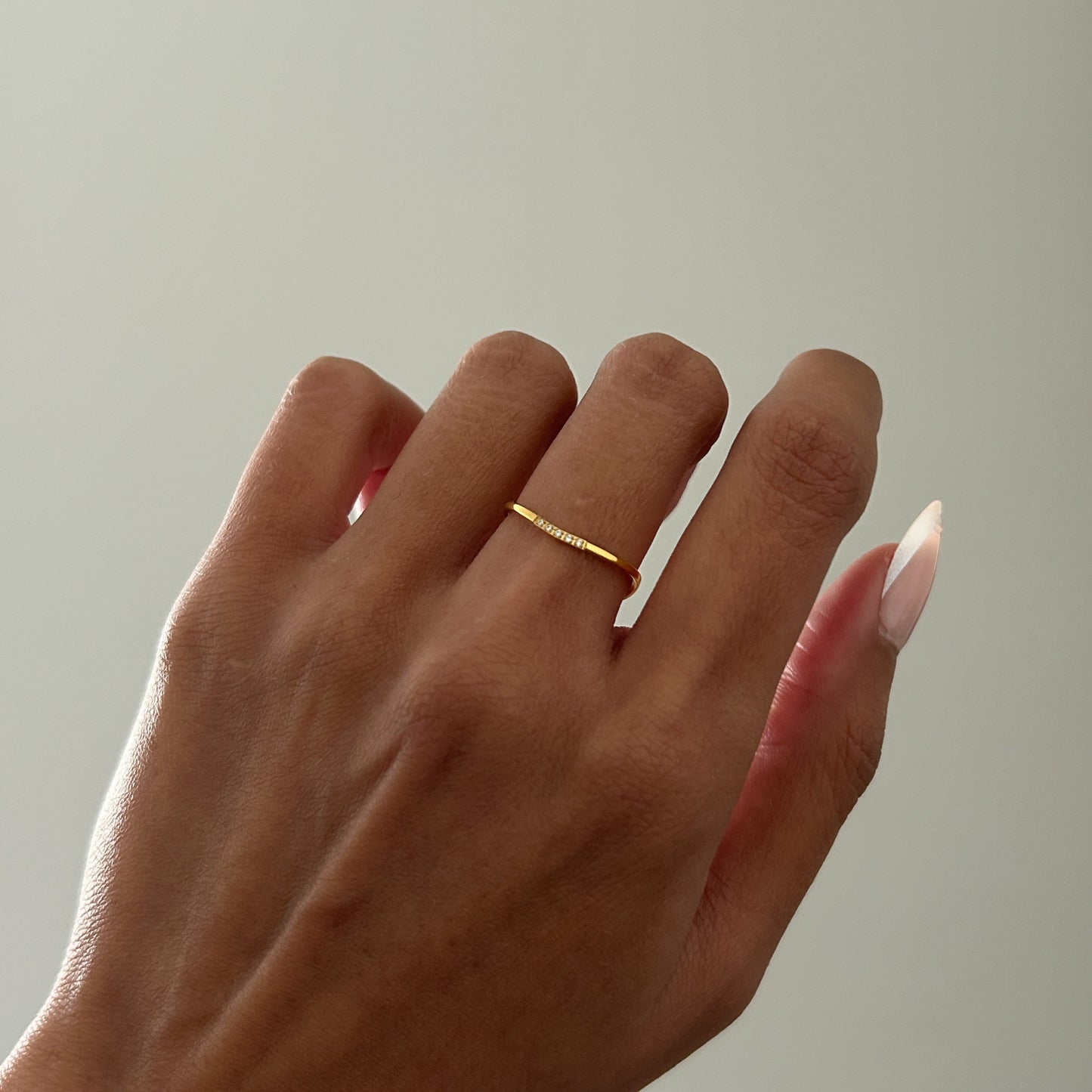 Dainty Curved Ring