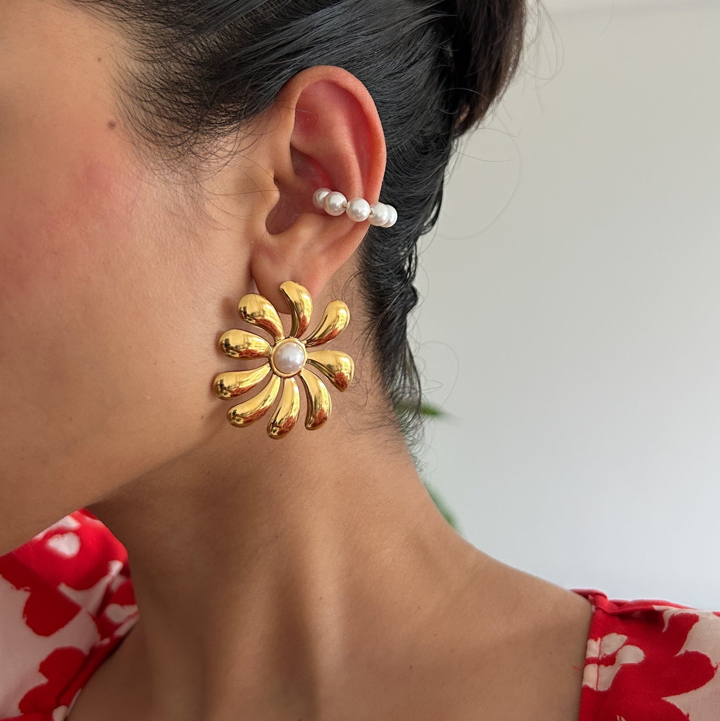 Pearl Earcuff