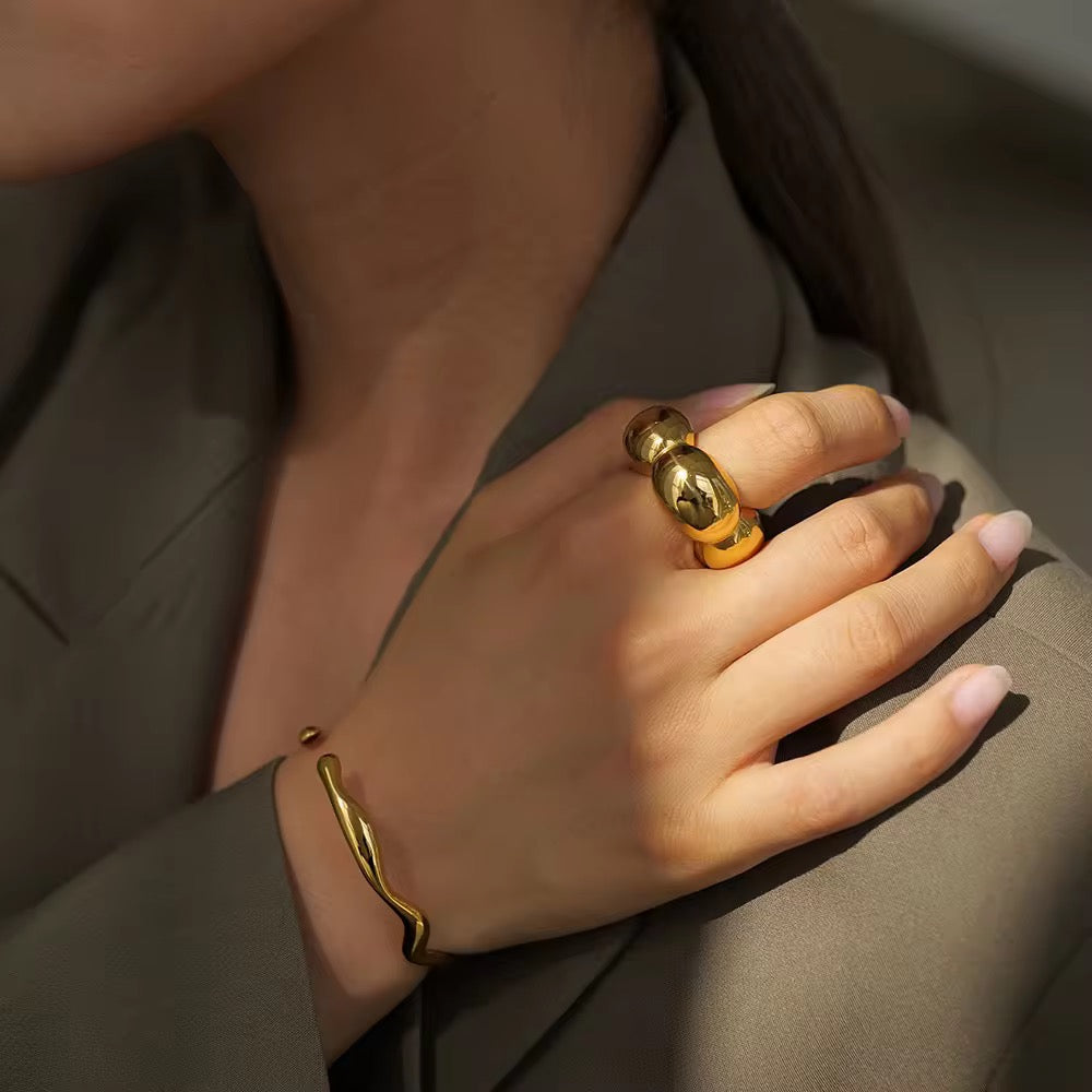 Hollow Flower Ring
