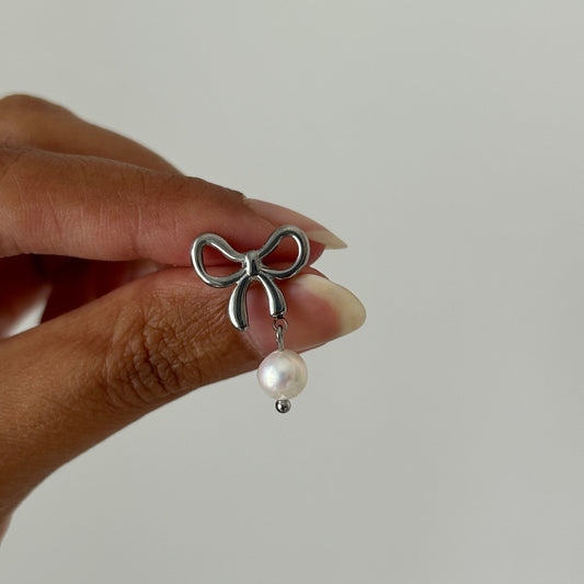 Pearl Bow Studs
