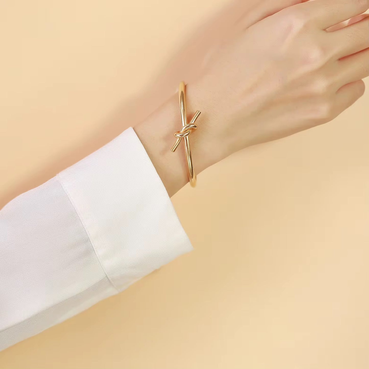 Knot Cuff