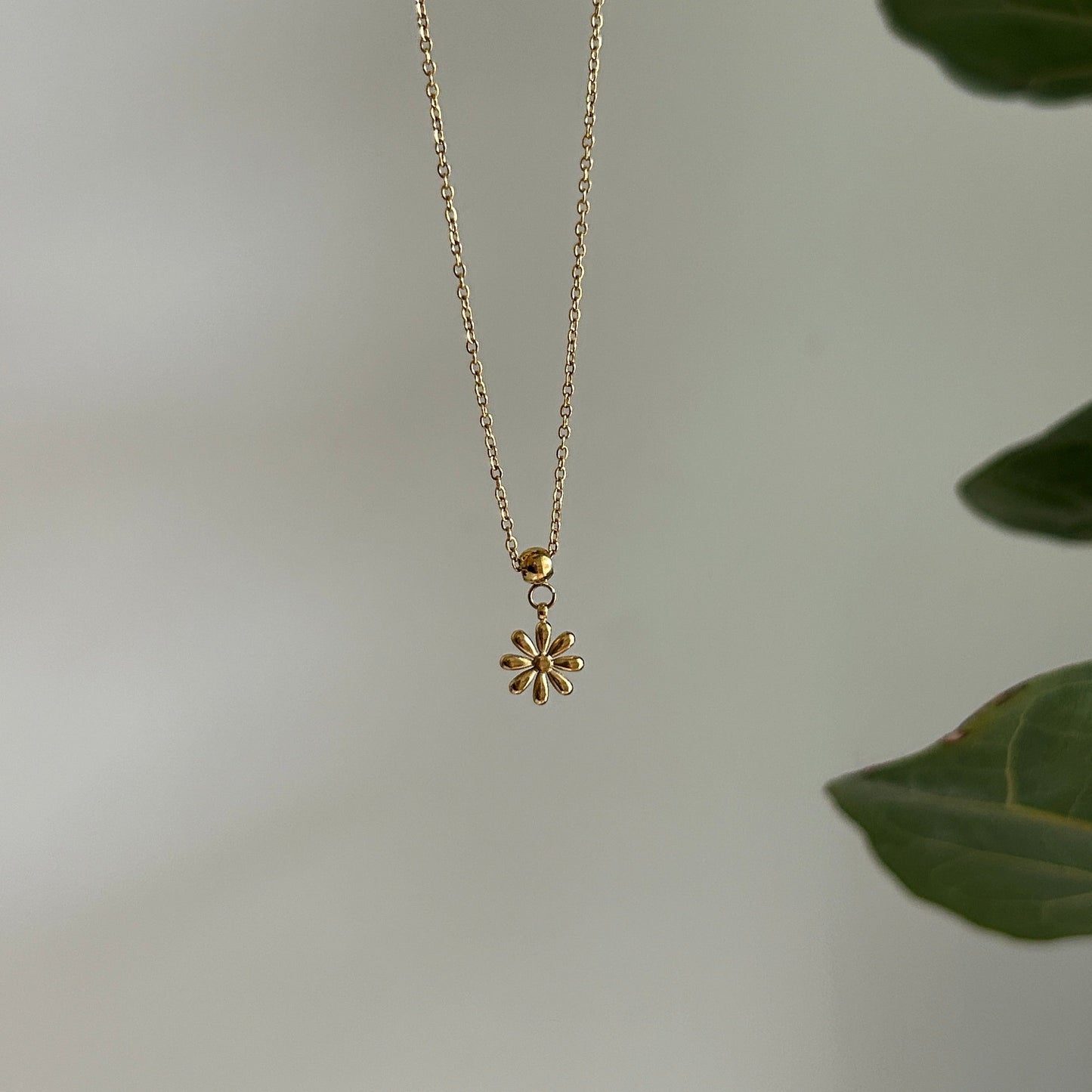 Daisy Bloom Needle Charm