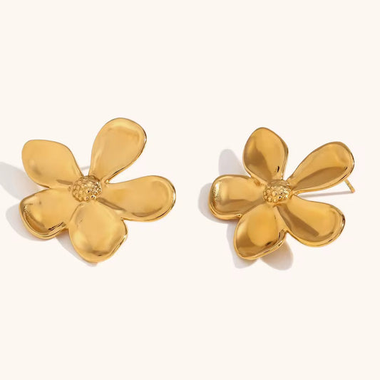 Smooth Petal Studs