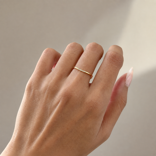 Dainty Curved Ring