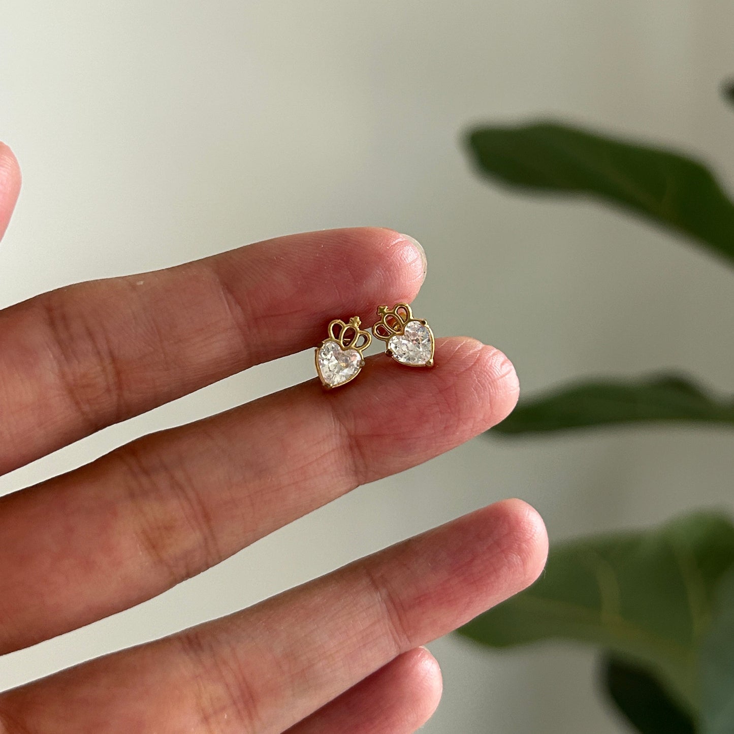 Crown Studs