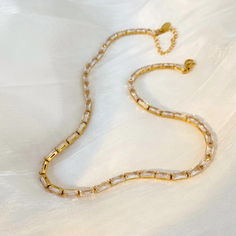 Evie Necklace