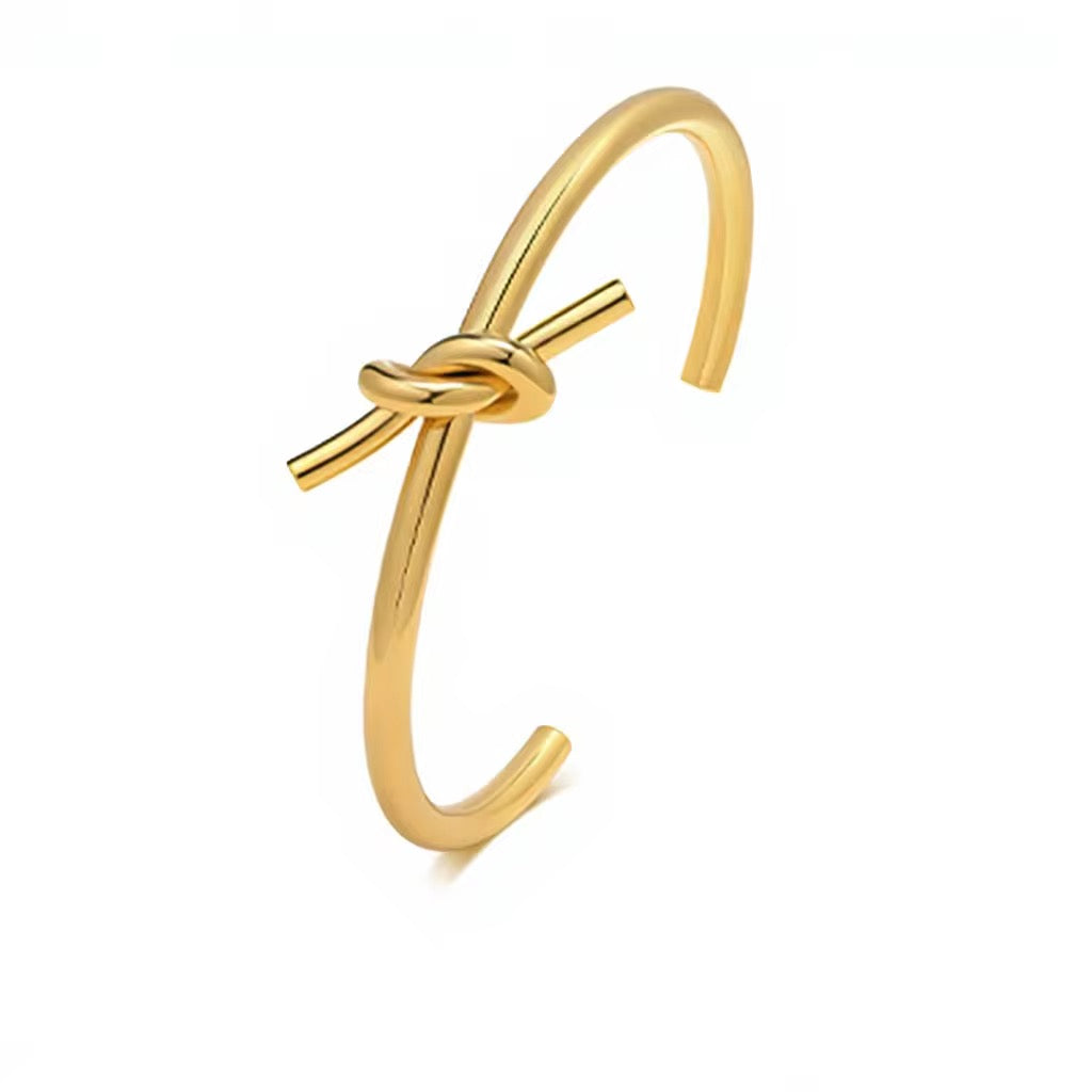 Knot Cuff