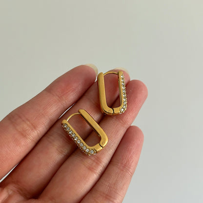 Minimal CZ Hoops