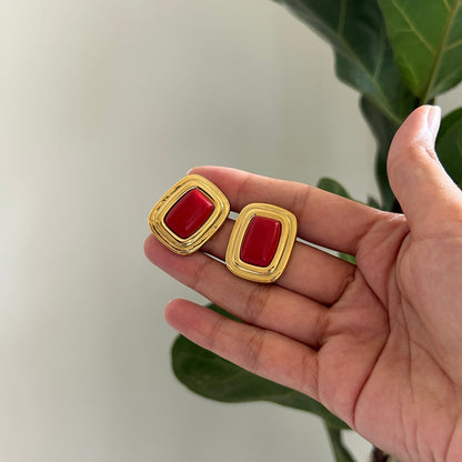 Lola Studs