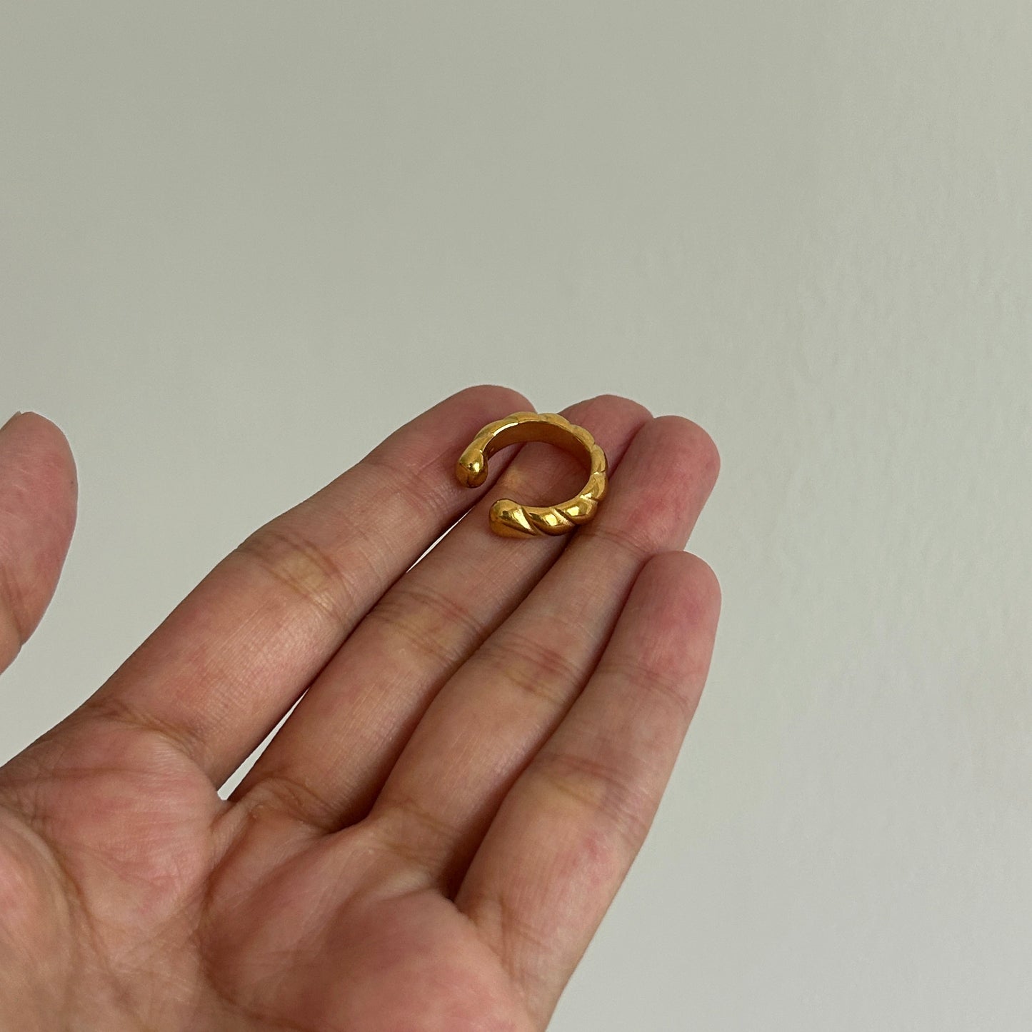 Croissant Earcuff (Pair)