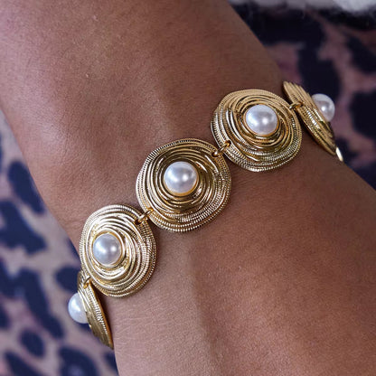 Regal Pearl Bracelet