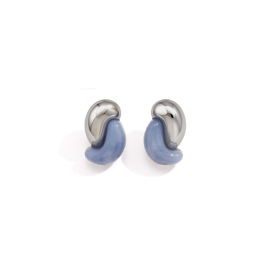 Fluid Studs