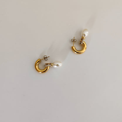 Pearl Drop Earrings