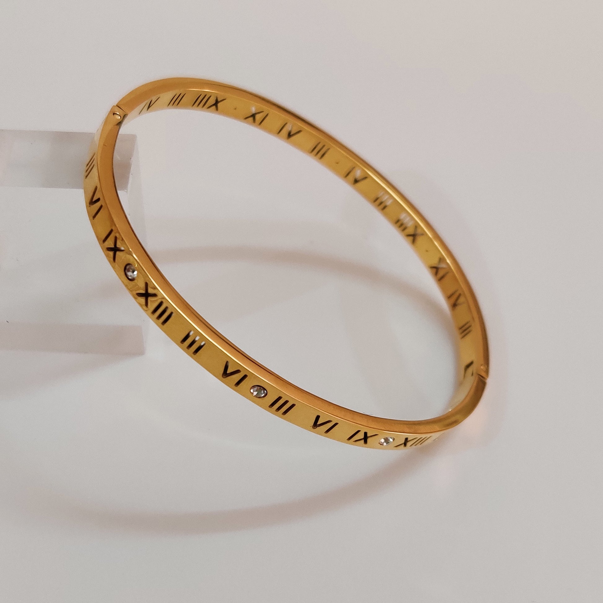 Jewelry, Roman Numeral Gold Bracelet
